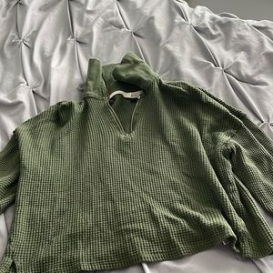 Universal Threads Quarter Zip long sleeve shirt